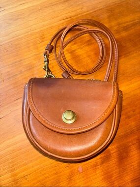 🆕 Coach Tan Leather Half-Moon Crossbody with Brass Snap